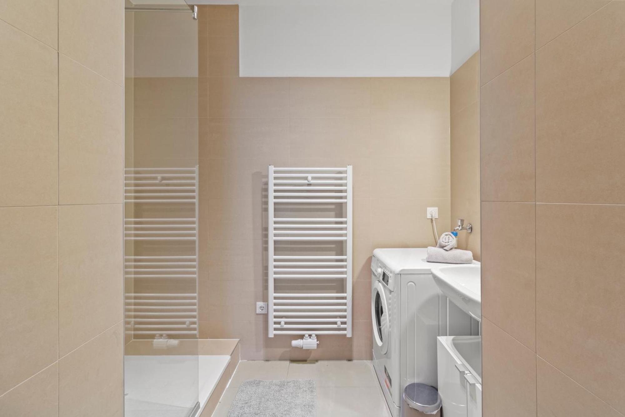 Apartment, Two Metro Stations To Hauptbahnhof Wien